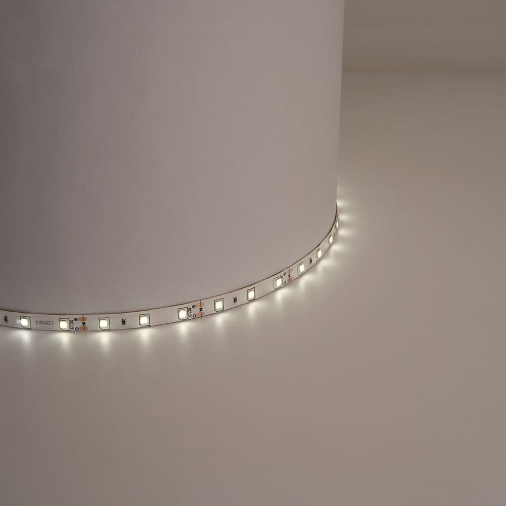 Светодиодная LED лента Feron LS603, 60SMD(2835)/м 4.8Вт/м 12V 5м 3000К
