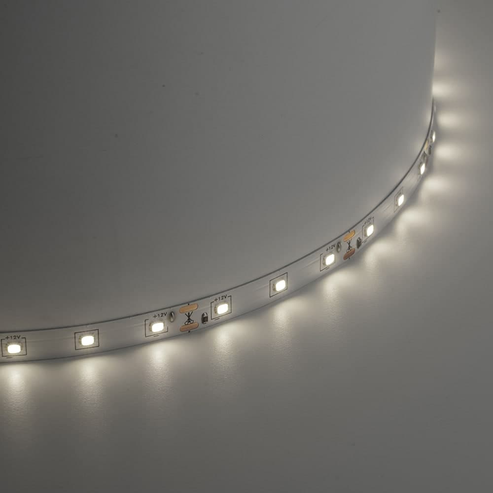 Лента светодиодная SST01 SAFFIT 60SMD(2835)/m 6Вт/м 12V 5000*8*1.22мм 4000K, IP20
