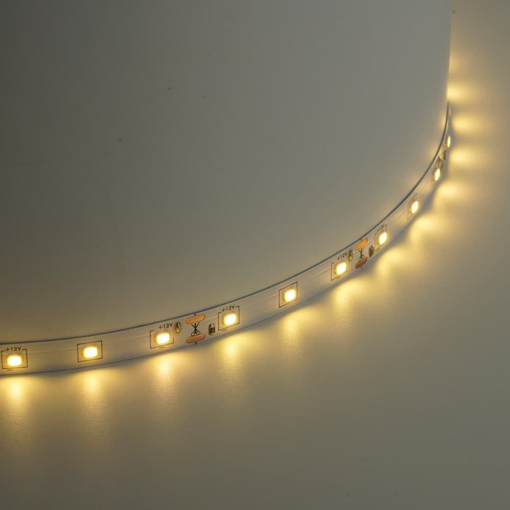 Лента светодиодная SST01 SAFFIT 60SMD(2835)/m 6Вт/м 12V 5000*8*1.22мм 3000K, IP20