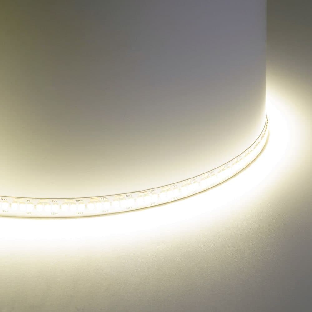 Светодиодная LED лента Feron LS617, 240SMD(2835)/м 19Вт/м 12V 5000*10*1.22мм 4000К, IP20