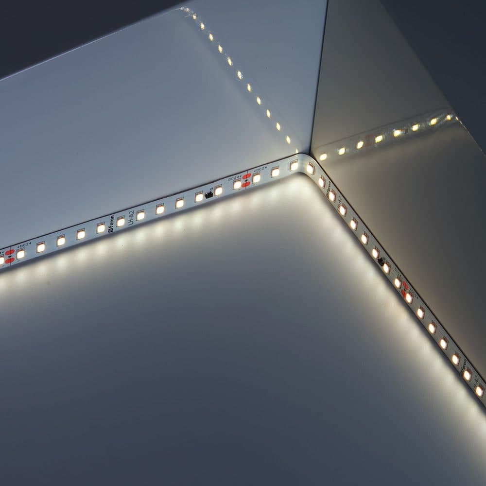 Светодиодная лента Feron LS520 стабилизированная, 120SMD(2835)/м 11Вт/м 24V 20000*10*1.22мм 4000К IP20