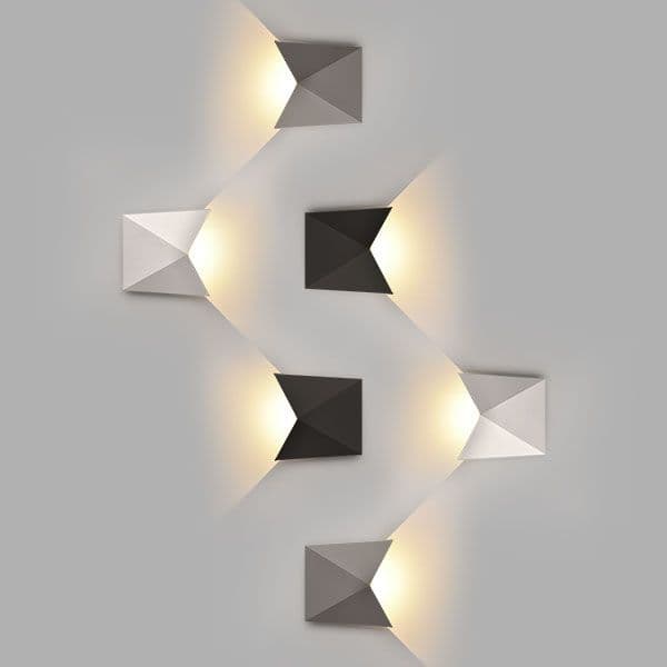 Уличный светодиодный светильник Batterfly черный 1517 Techno LED черный